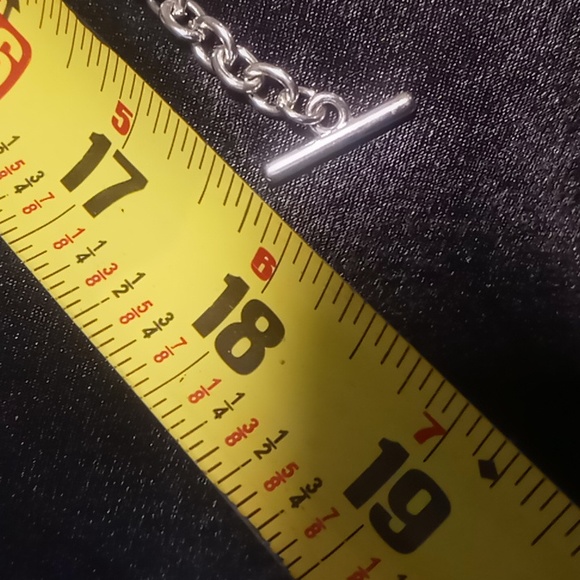 Toggle clasp circle Link necklace & bracelet set. - Picture 3 of 10